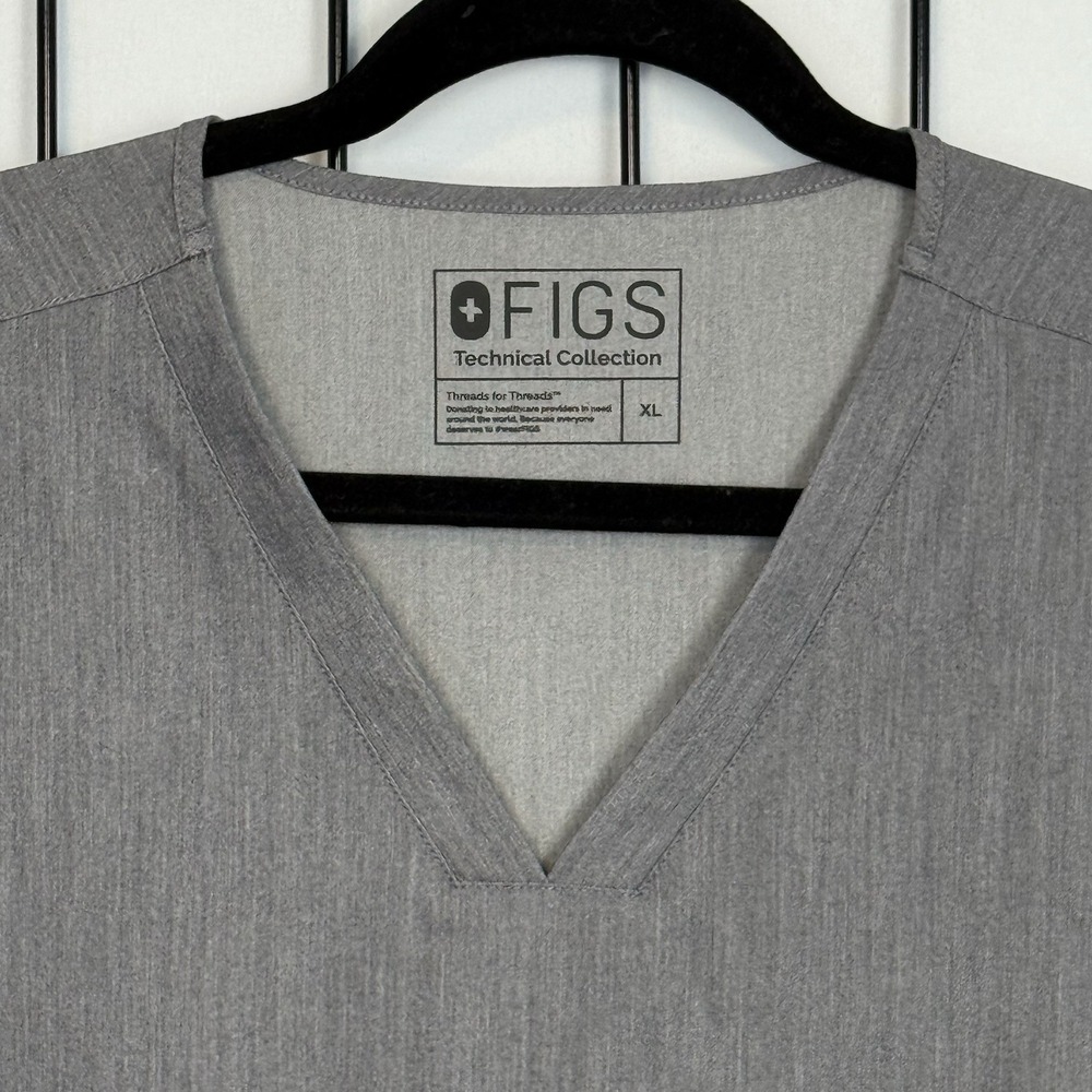 Figs Scrubs Technical Collection Short Sleeve Top Womens XL Charcoal Gray - Picture 3 of 10